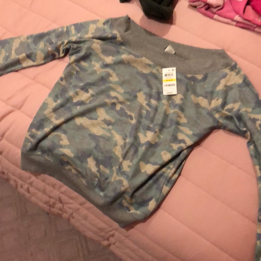 American rag camouflage off  the shoulder sweater